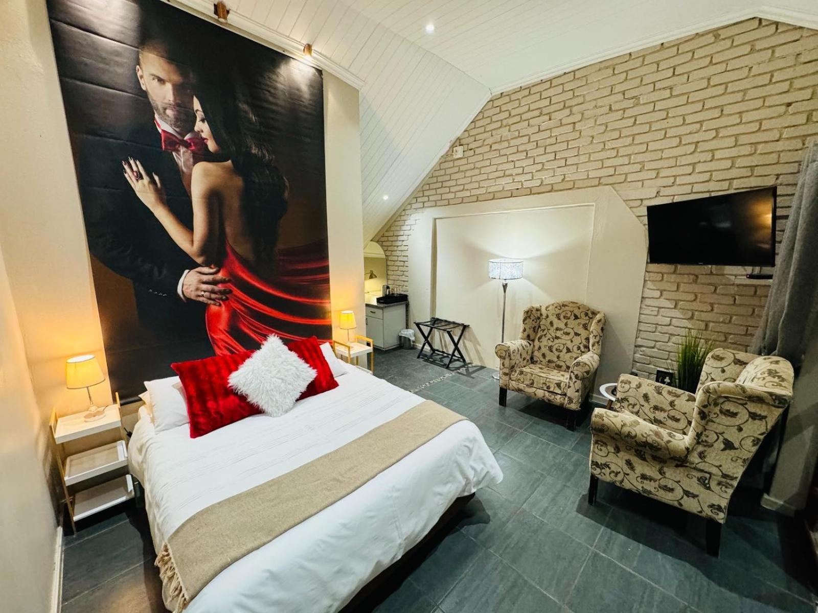 Echo Mountain Inn (Adults Only) Тхабазимби Номер фото
